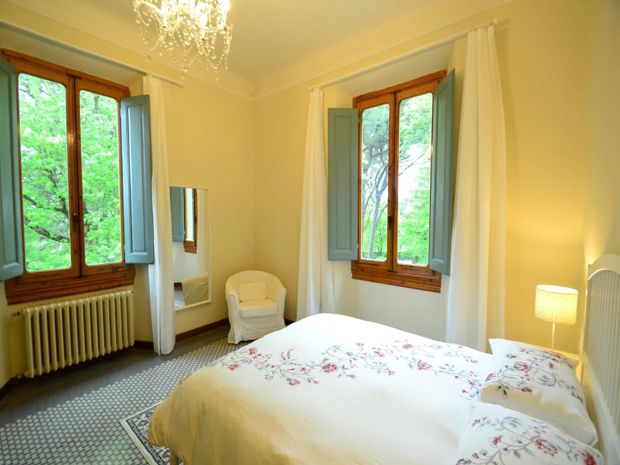 Lovely Holiday Home In Montefiridolfi With Hill View Exterior photo